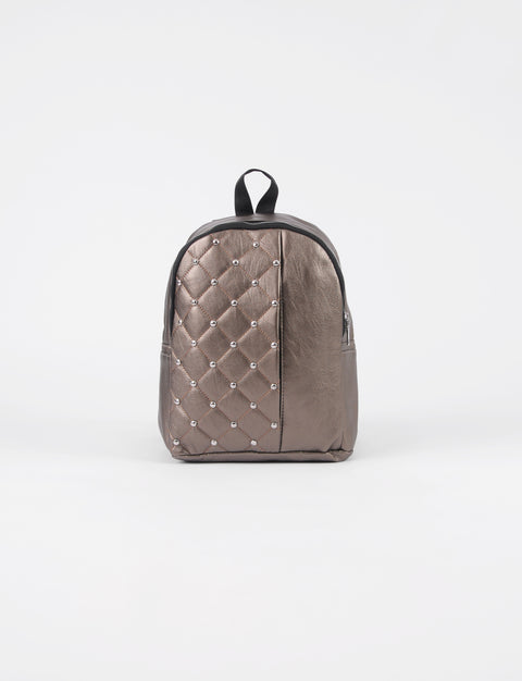 Mochila con tachas