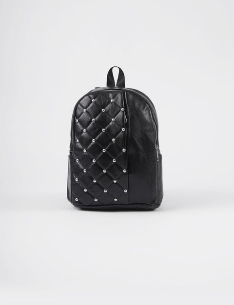 Mochila con tachas